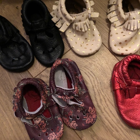 Lot of 5 Freshly Picked shoes - Picture 2 of 4